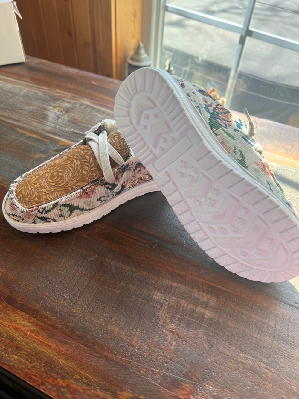Gypsy Jazz Floral Knit Slip-On Flats in White and Multicolor
